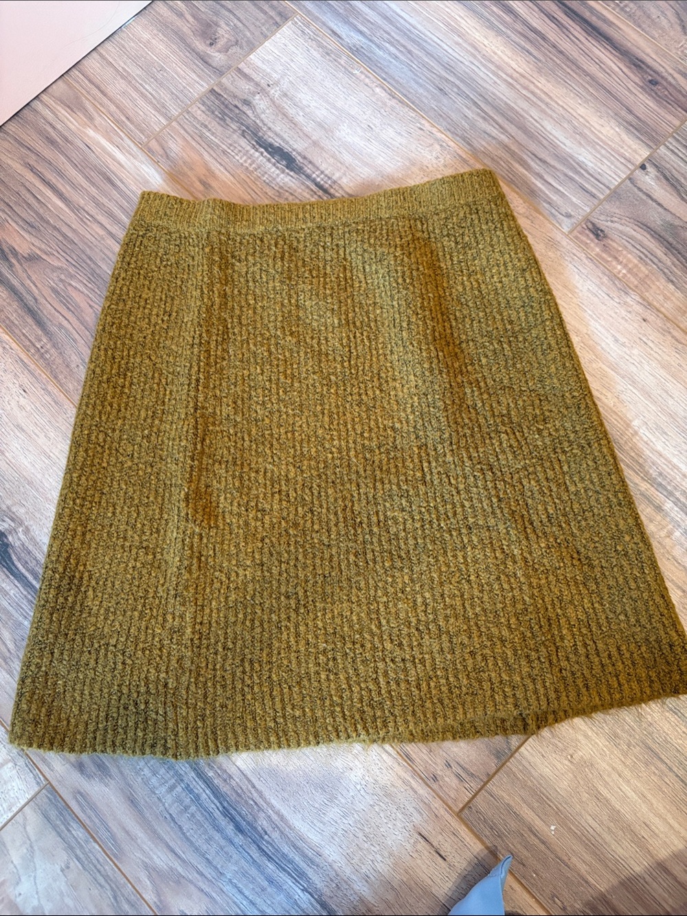 American Eagle Outfitters Mustard Knit A-Line / High Waist Skirt